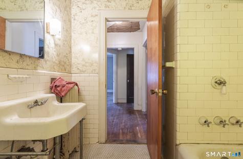 416-418 Fairfield Avenue Hartford CT 06114