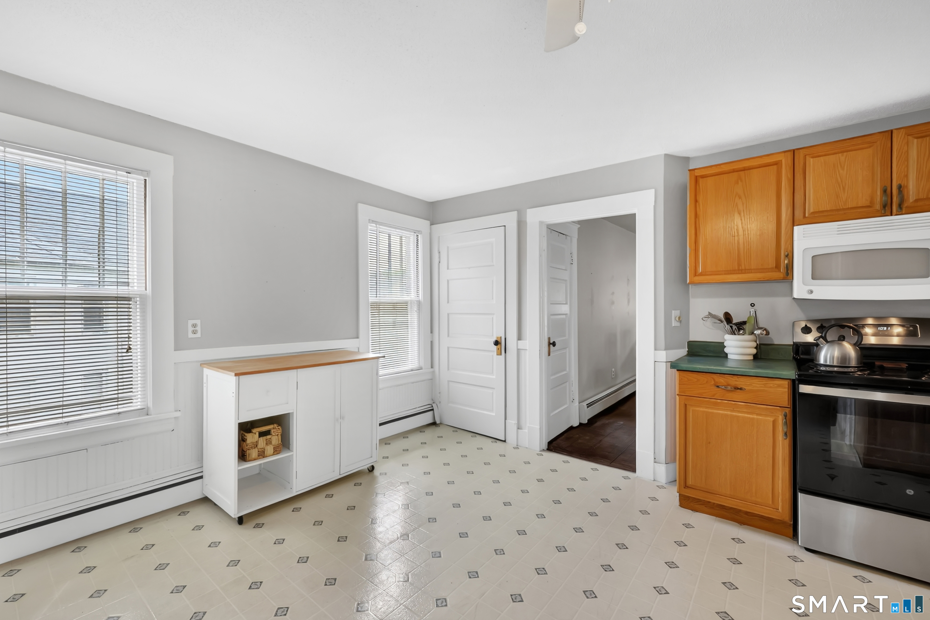 2 Woodward Avenue Enfield CT 06082