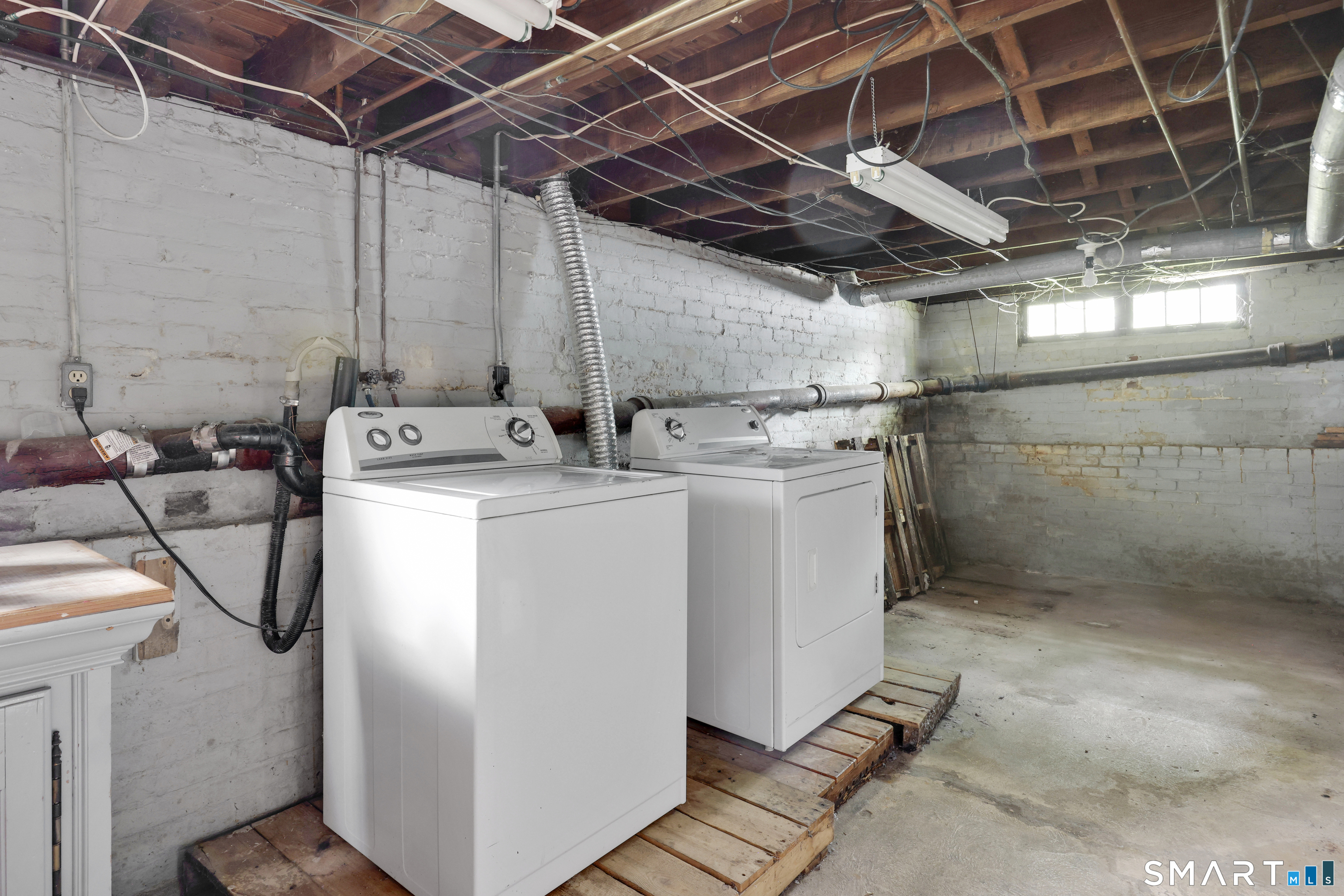 2 Woodward Avenue Enfield CT 06082