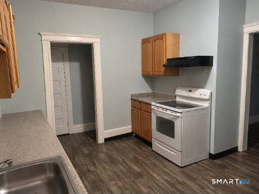 511 Maple Avenue Hartford CT 06114
