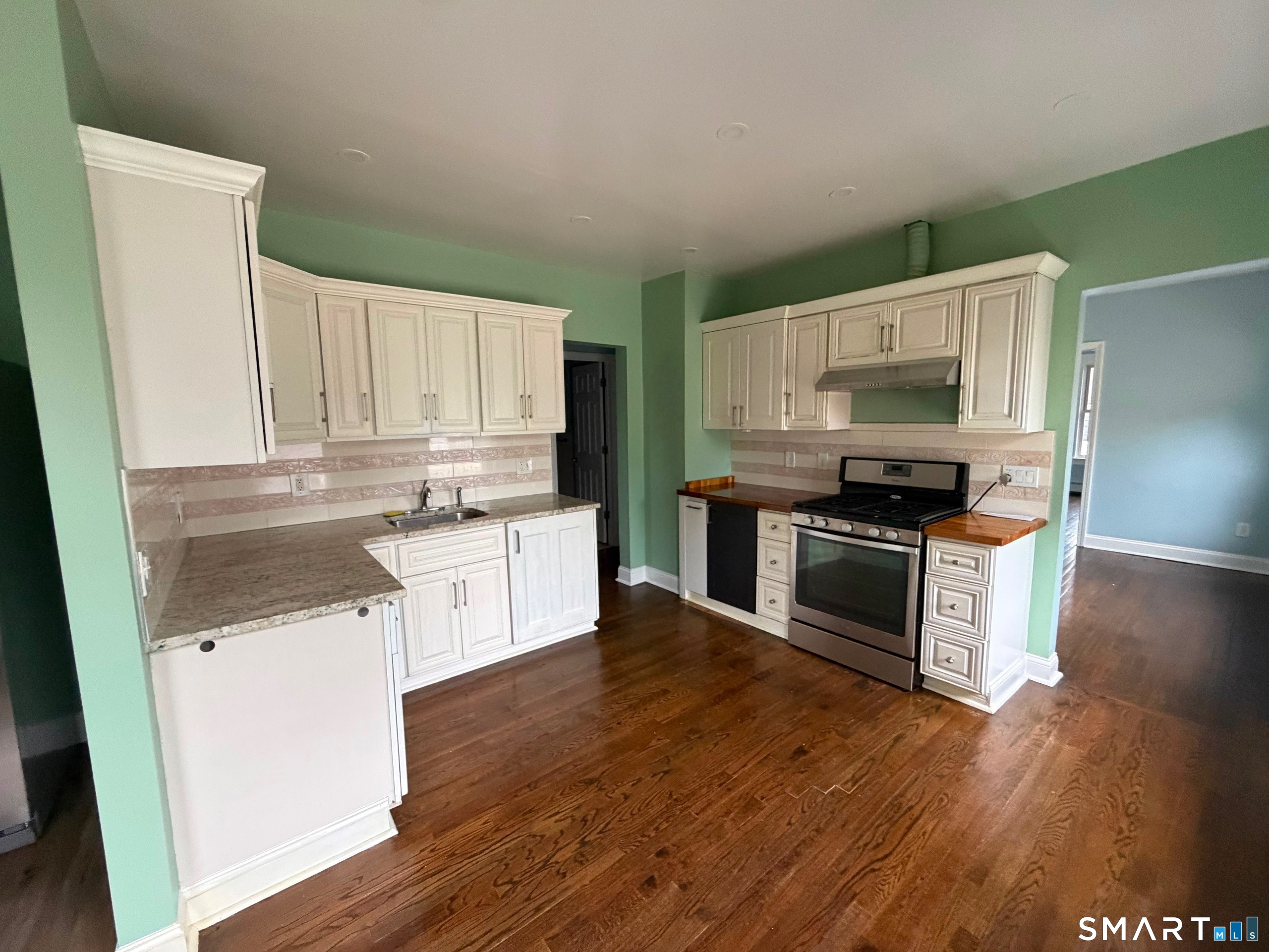 16 Charron Street Bridgeport CT 06606