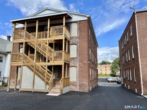 39 South Whiting Street New Britain CT 06051