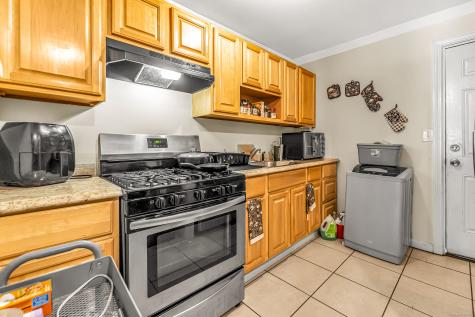 242 Pearl Harbor Street Bridgeport CT 06610