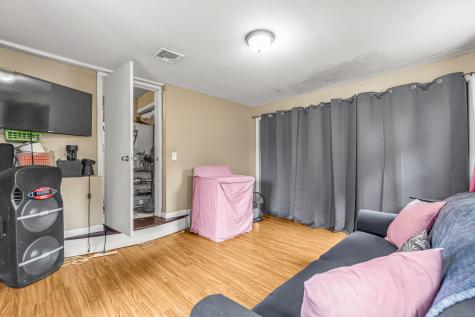 242 Pearl Harbor Street Bridgeport CT 06610