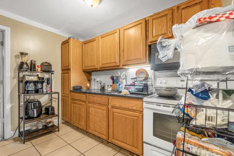 242 Pearl Harbor Street Bridgeport CT 06610
