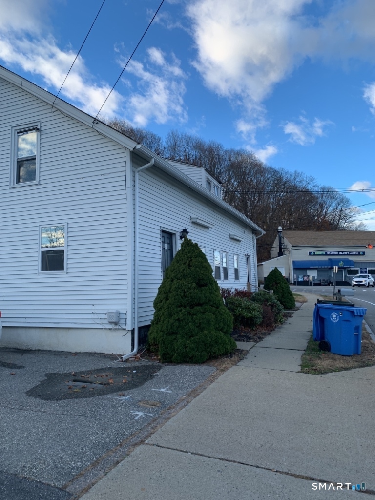 1-5 Taftville Occum Road Norwich CT 06360