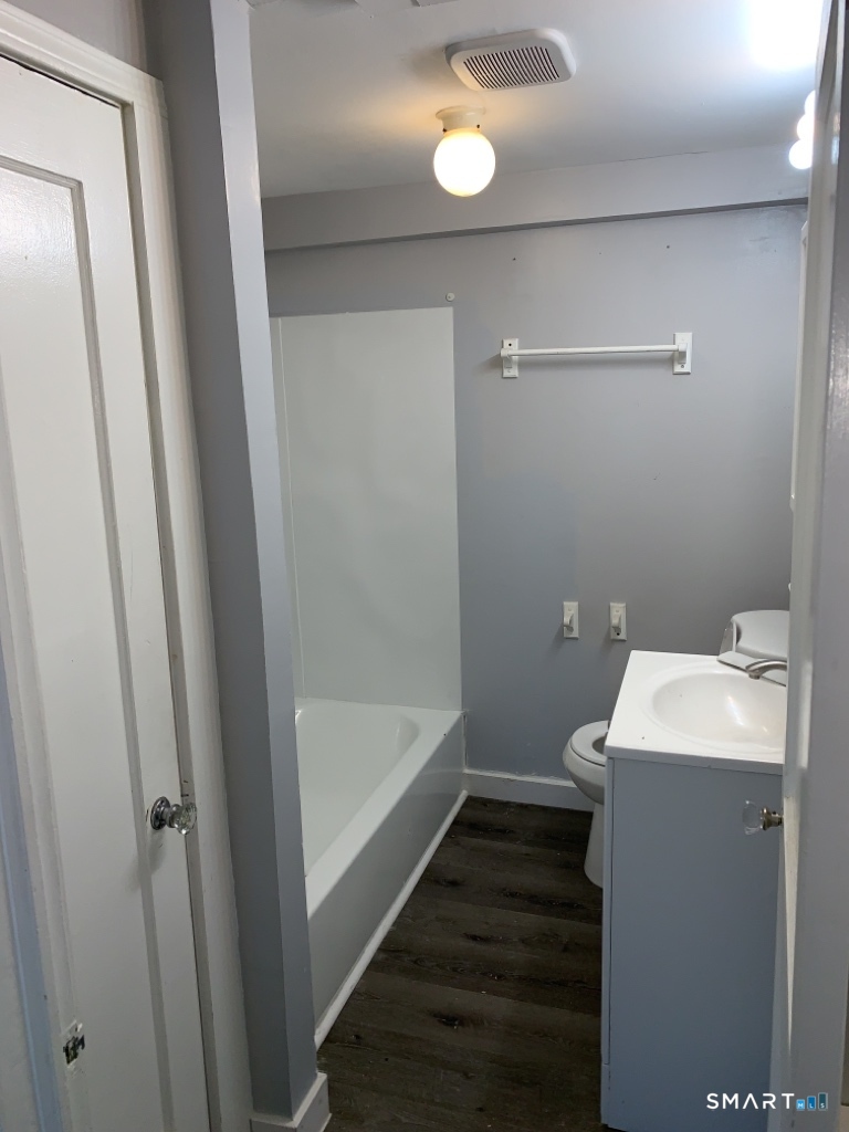 1-5 Taftville Occum Road Norwich CT 06360
