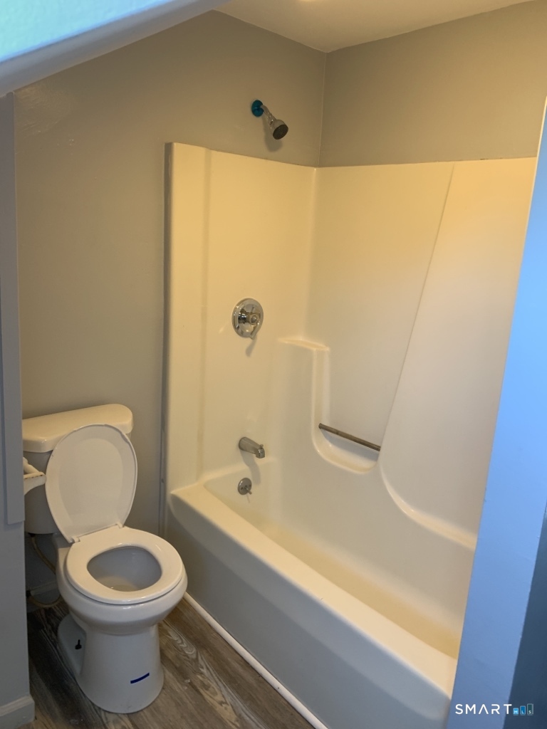 1-5 Taftville Occum Road Norwich CT 06360