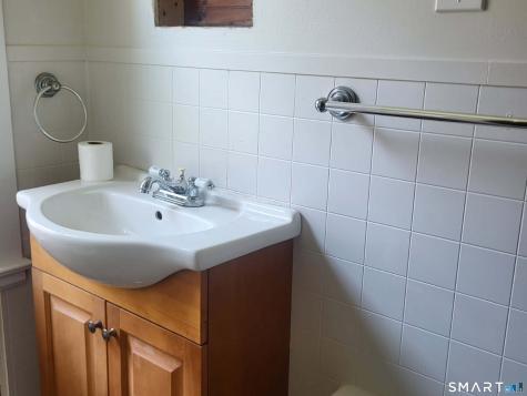 1048 East Broadway Milford CT 06460