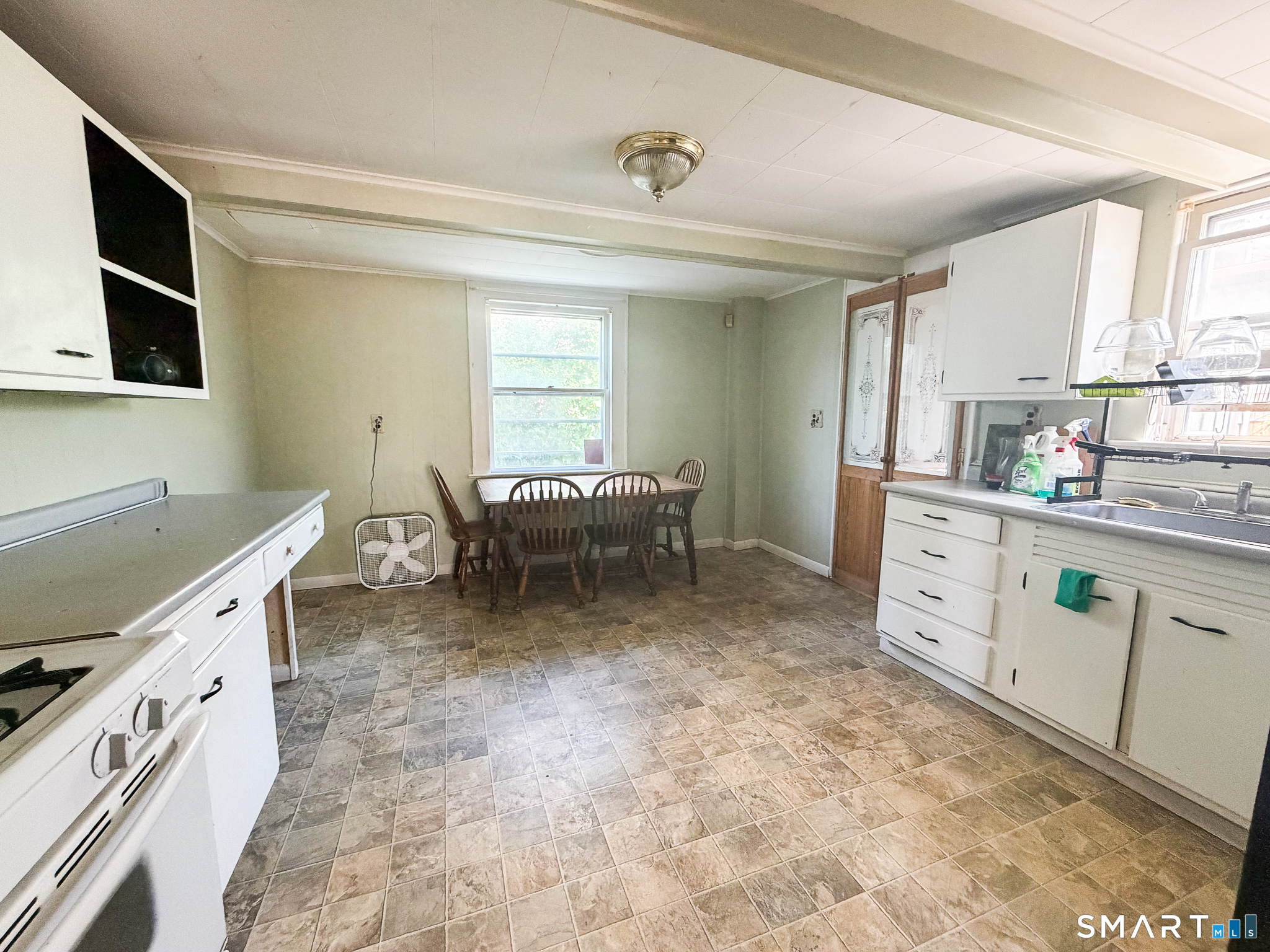 1384 Boston Avenue Bridgeport CT 06610