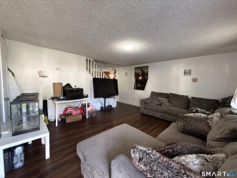 27-29 Mclaughlin Terrace Derby CT 06418