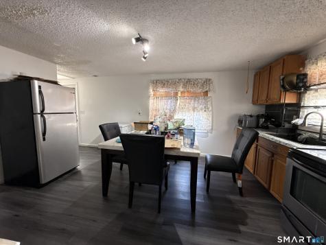 27-29 Mclaughlin Terrace Derby CT 06418