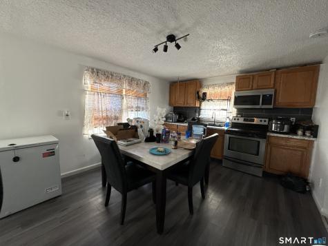 27-29 Mclaughlin Terrace Derby CT 06418