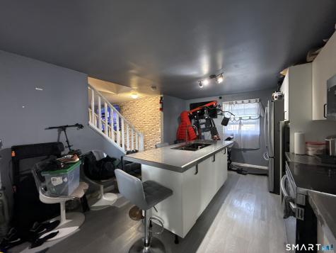 27-29 Mclaughlin Terrace Derby CT 06418