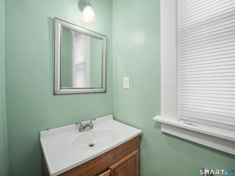 172 Chatham Street New Haven CT 06513