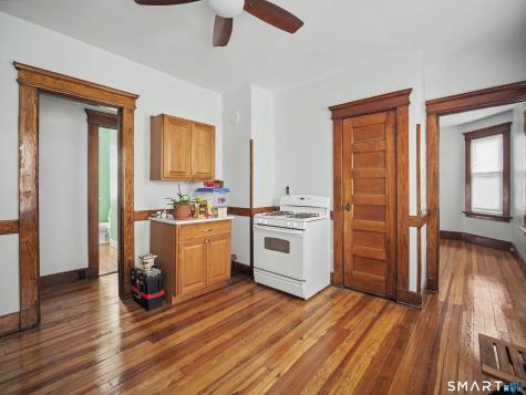 172 Chatham Street New Haven CT 06513