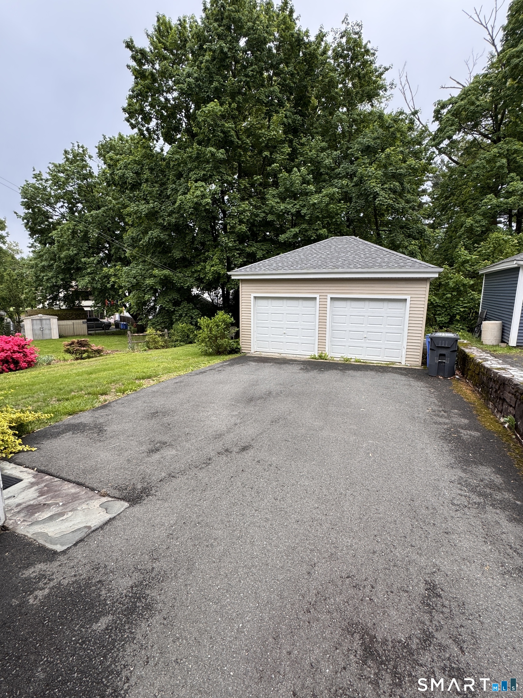 25-27 Griswold Street Hartford CT 06114
