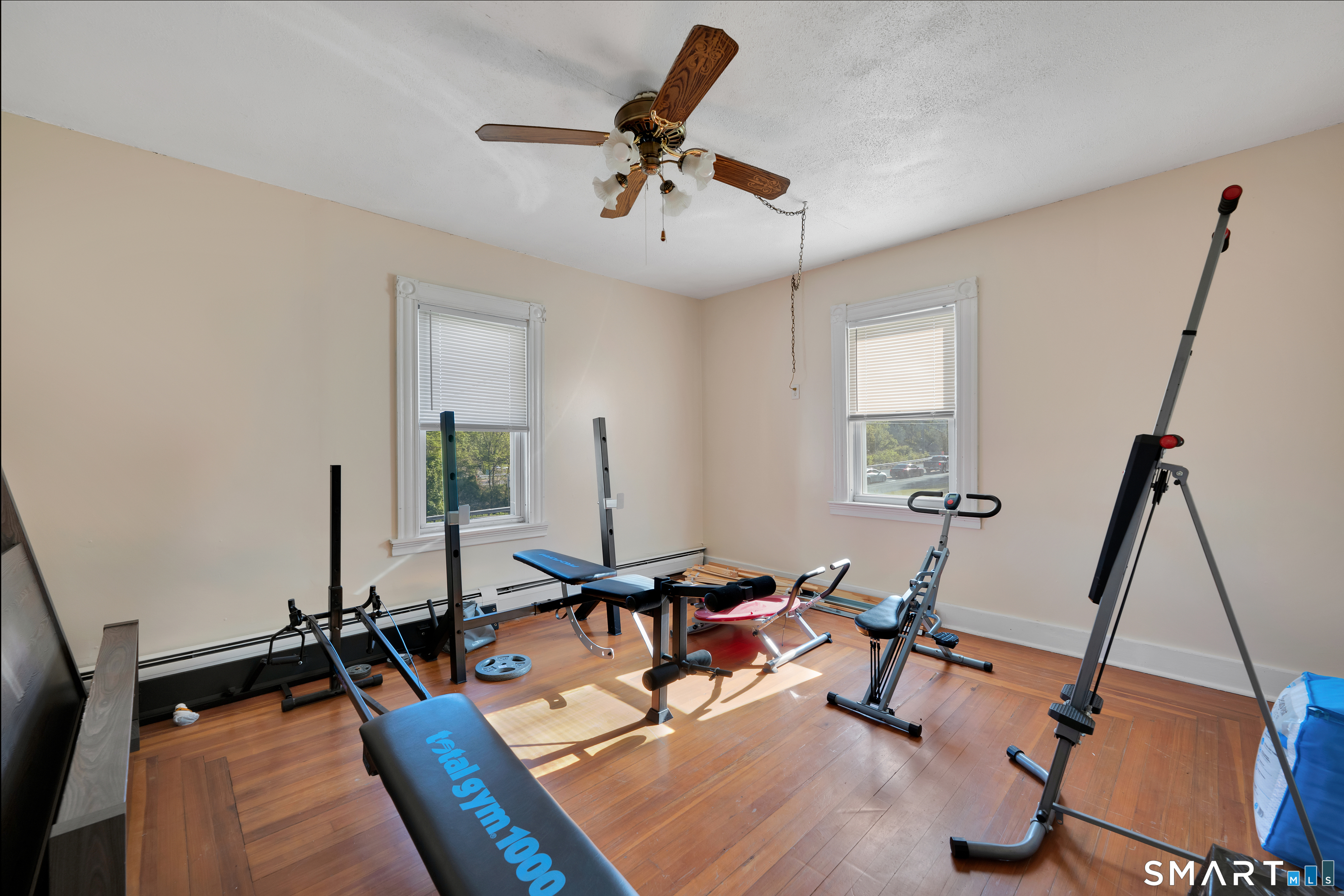 14 White Oak Avenue Plainville CT 06062