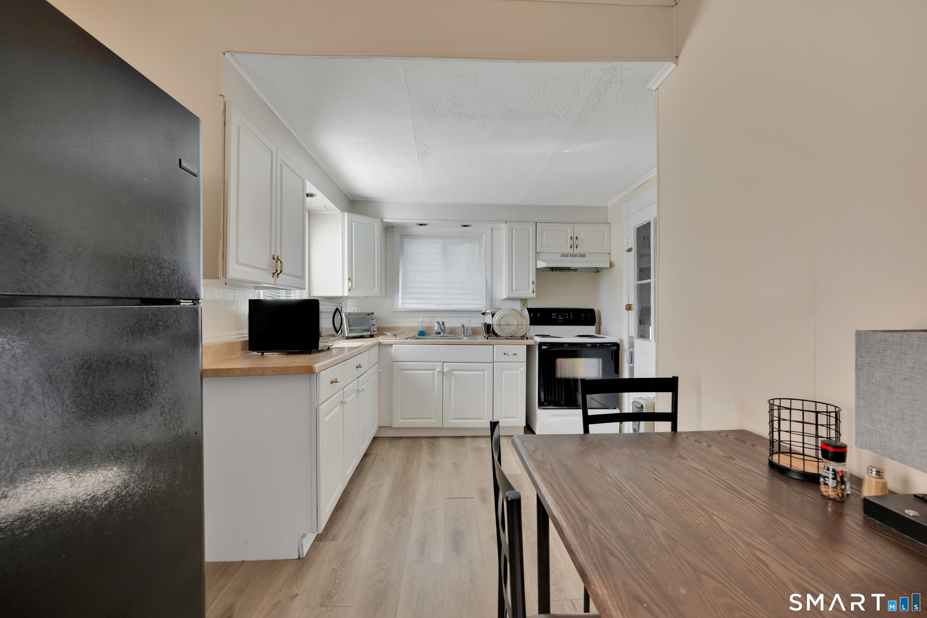 14 White Oak Avenue Plainville CT 06062