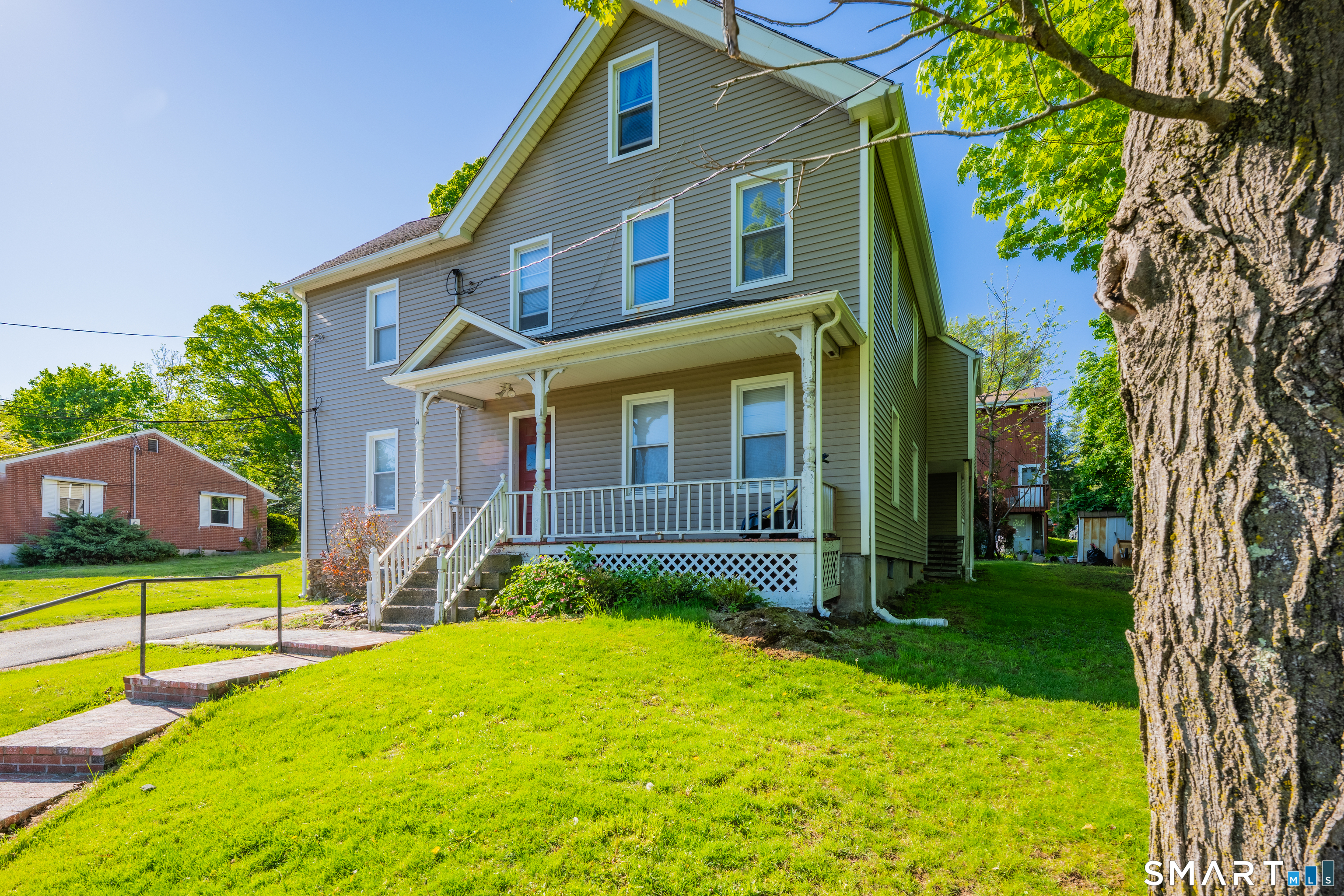 14 White Oak Avenue Plainville CT 06062