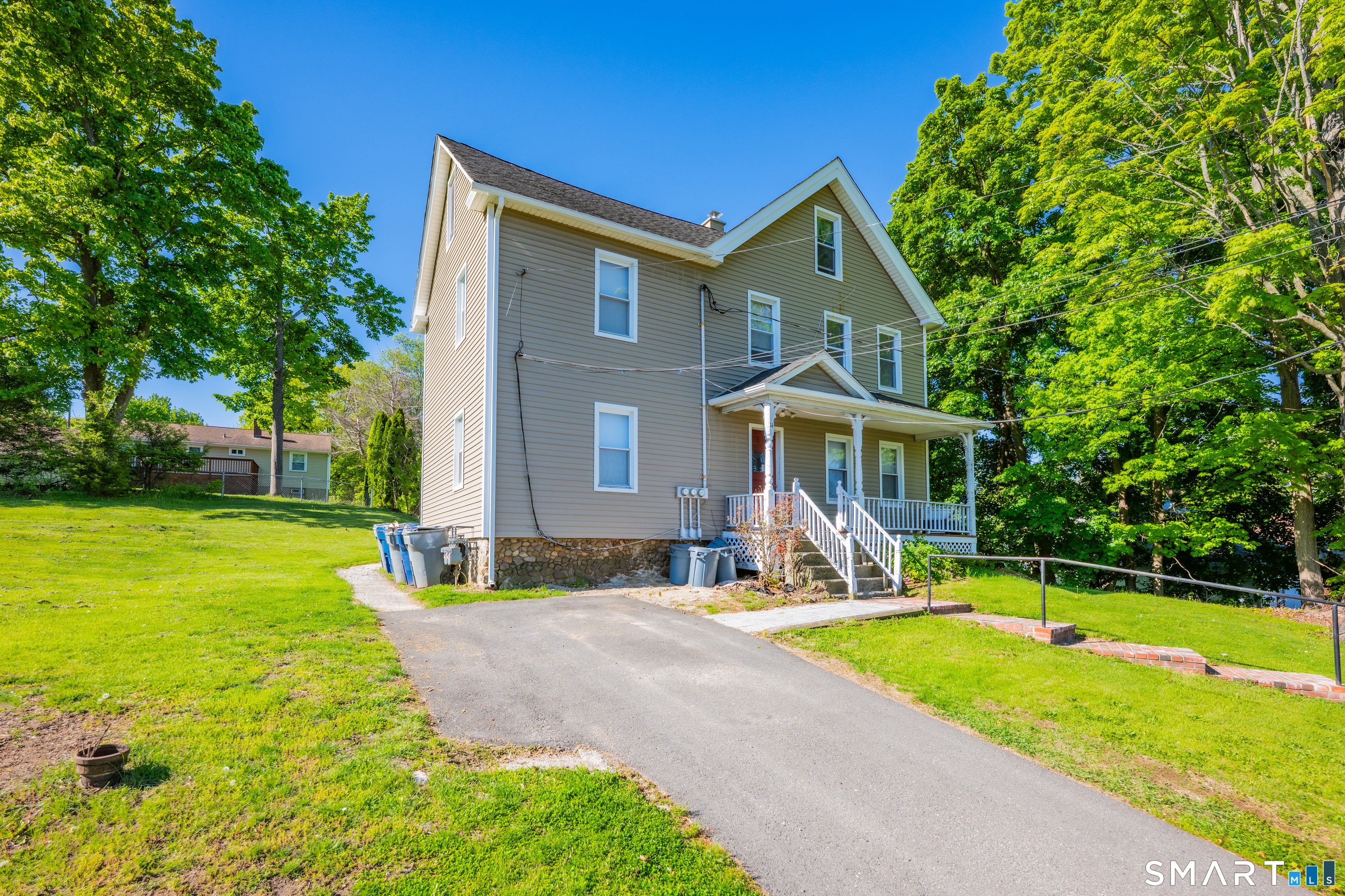 14 White Oak Avenue Plainville CT 06062