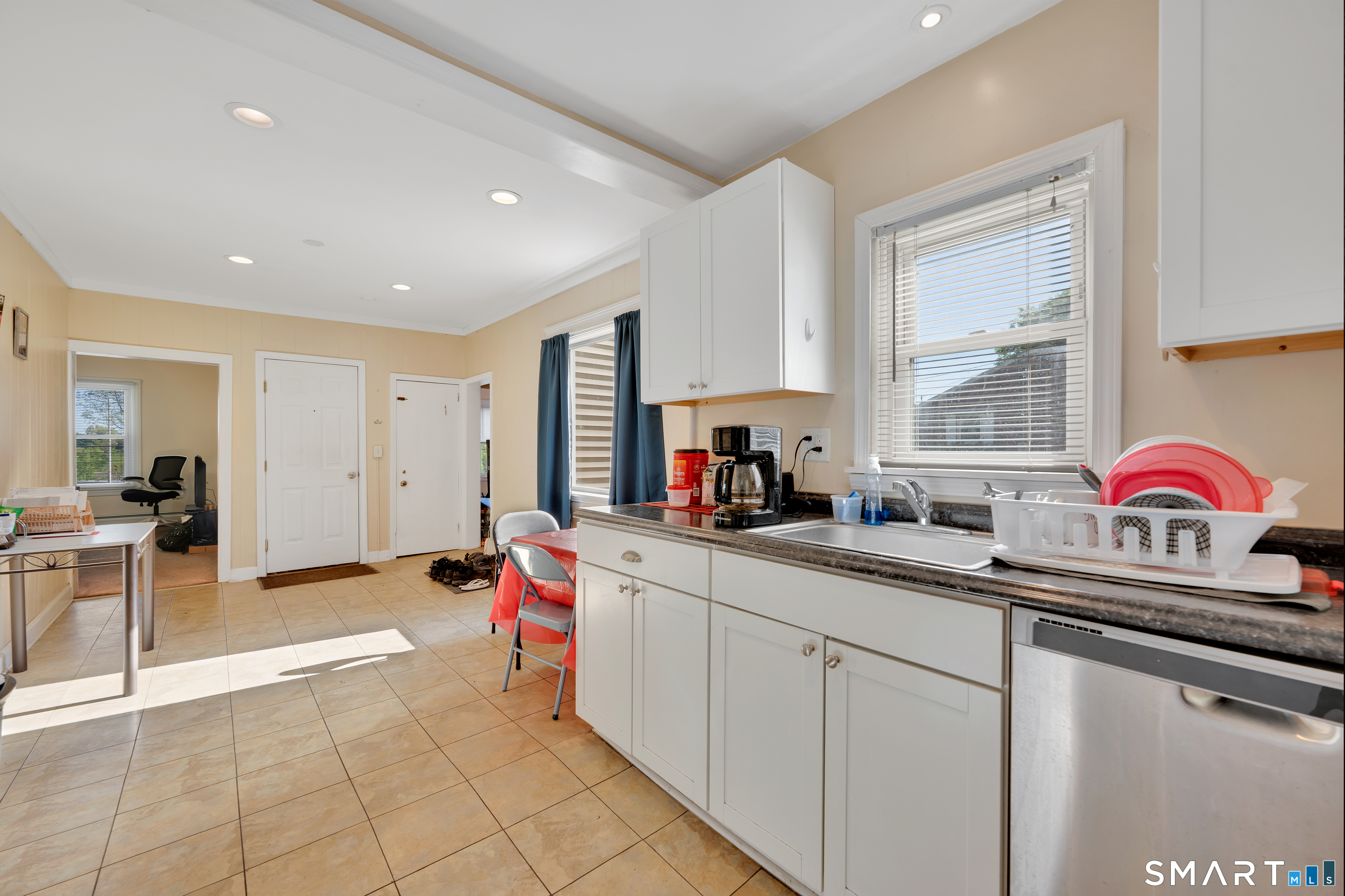 14 White Oak Avenue Plainville CT 06062
