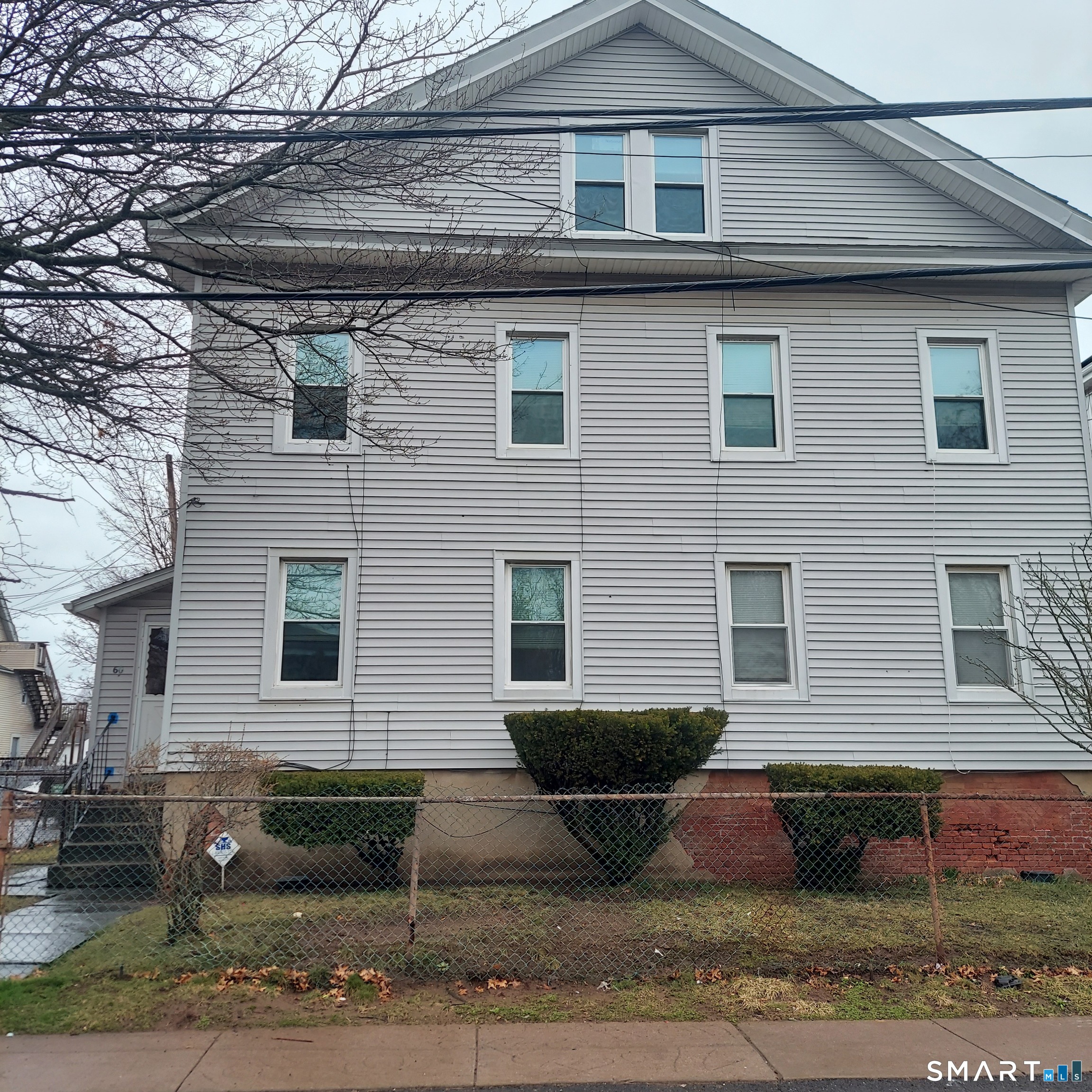 58-60 Benton Street Hartford CT 06114