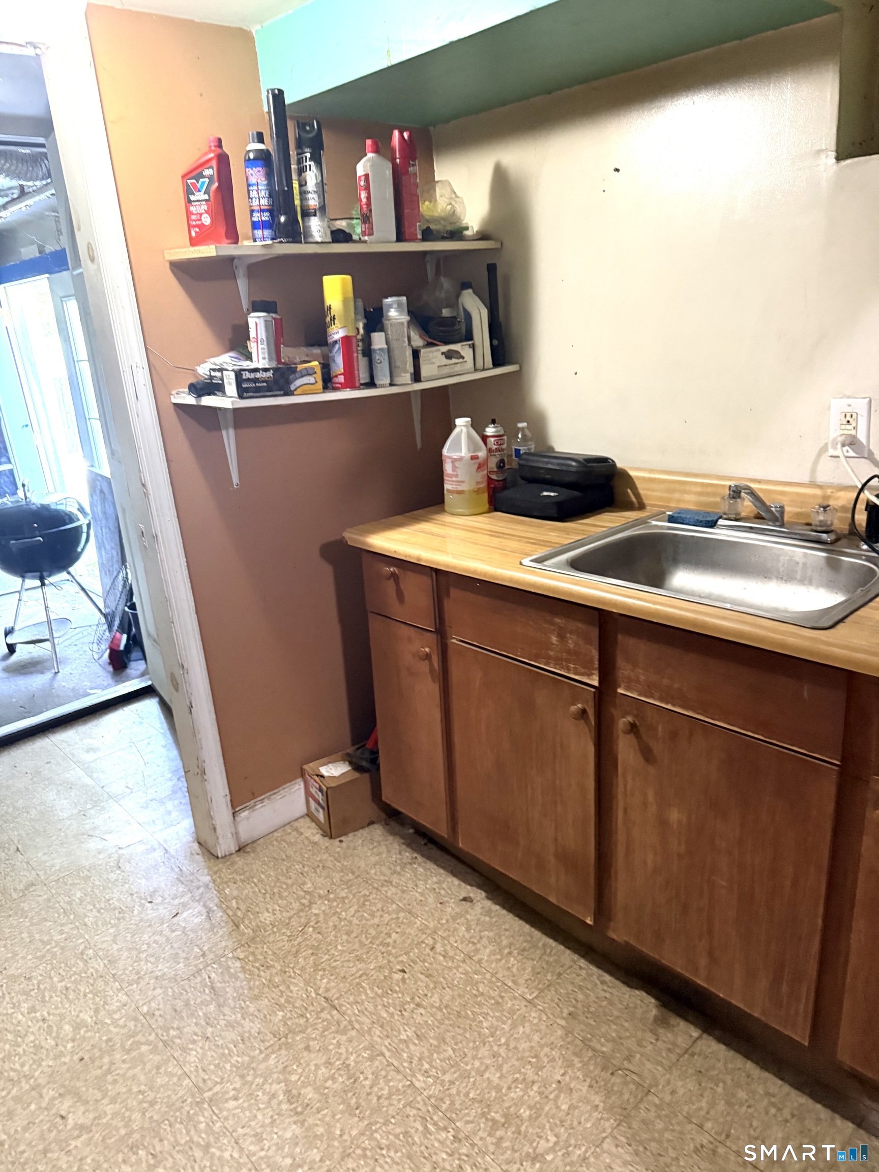 77 Yates Street West Haven CT 06516