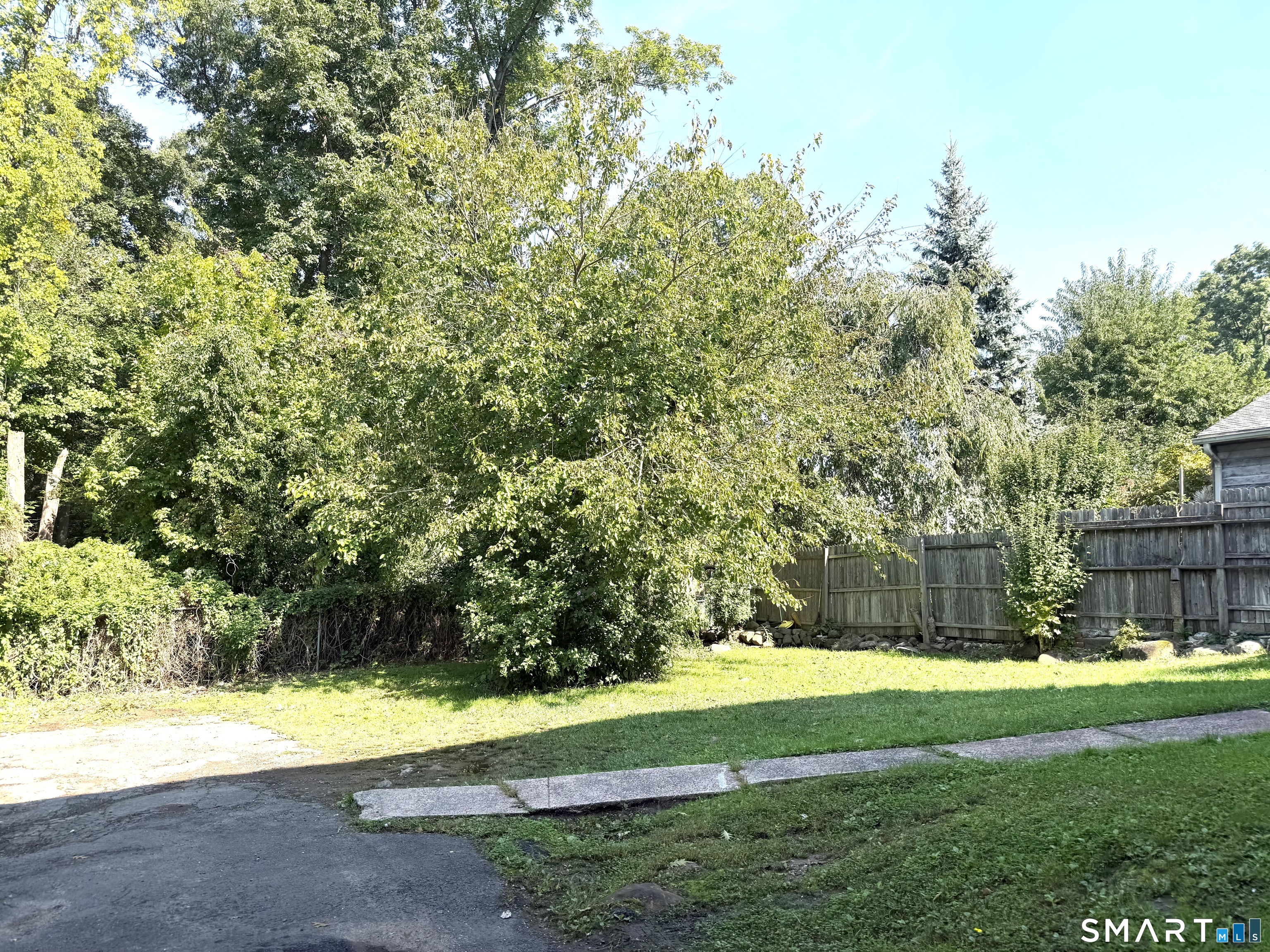 77 Yates Street West Haven CT 06516
