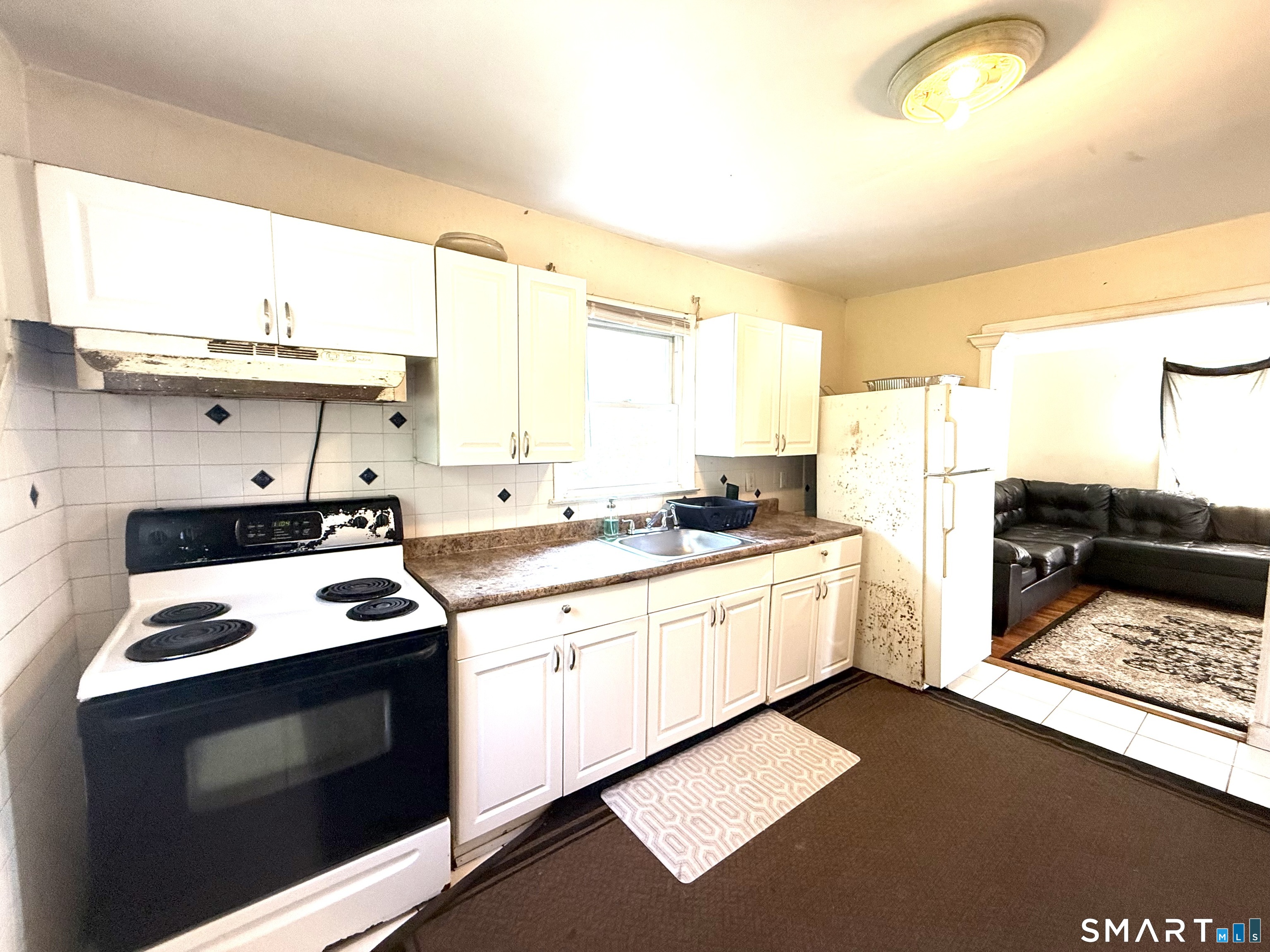 77 Yates Street West Haven CT 06516