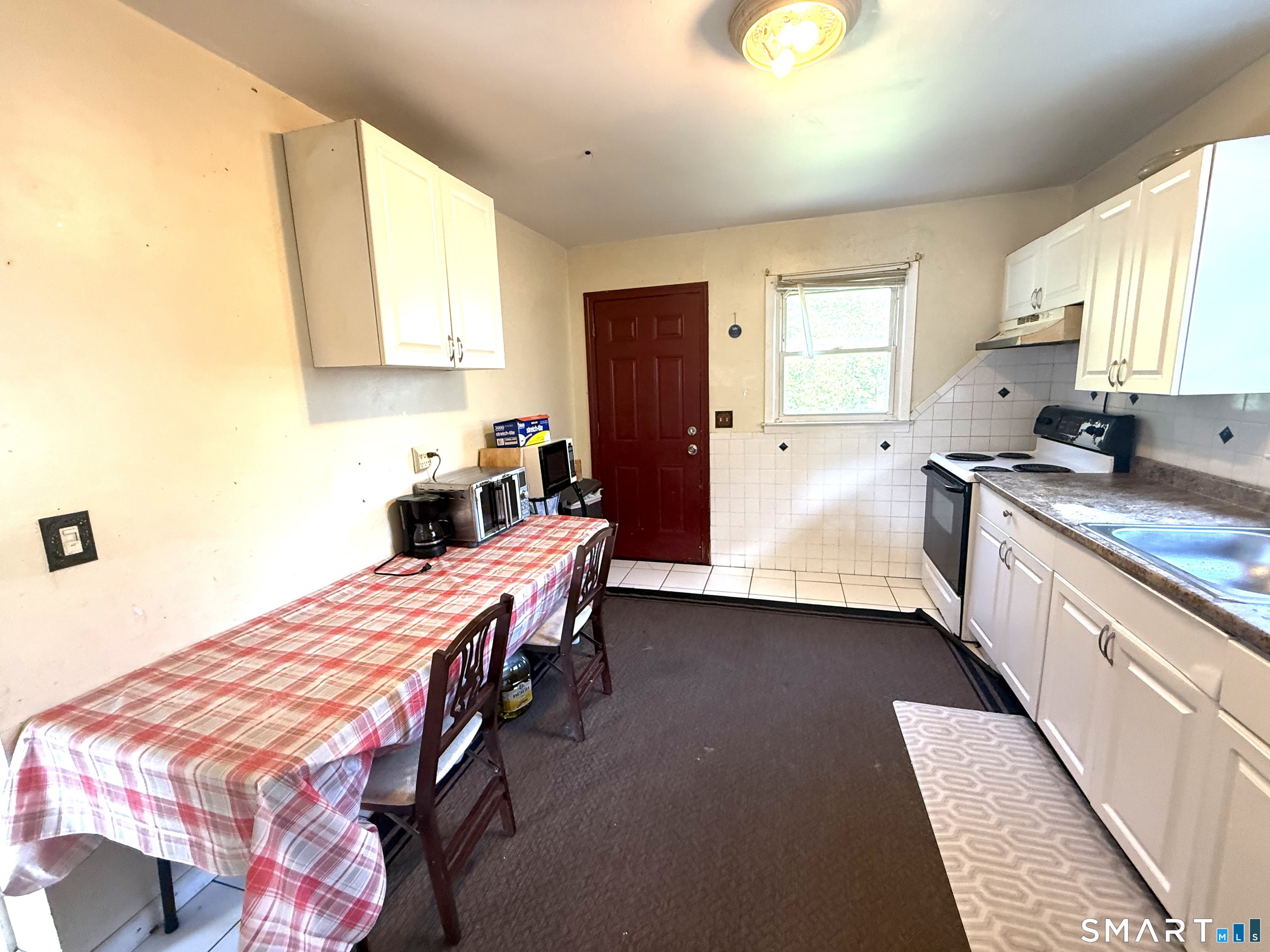77 Yates Street West Haven CT 06516