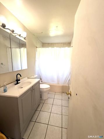 77 Yates Street West Haven CT 06516