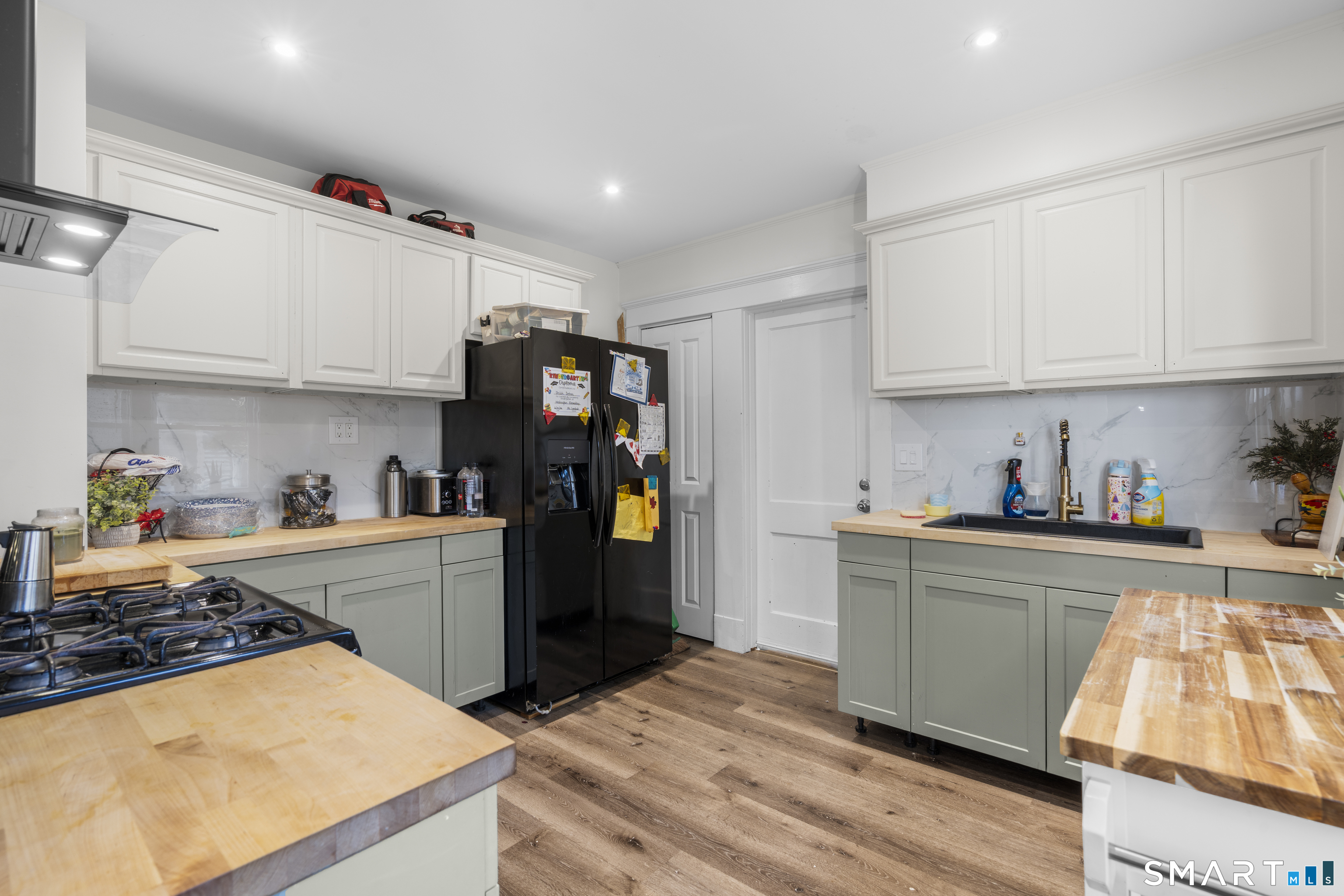 48 Smith Street West Haven CT 06516