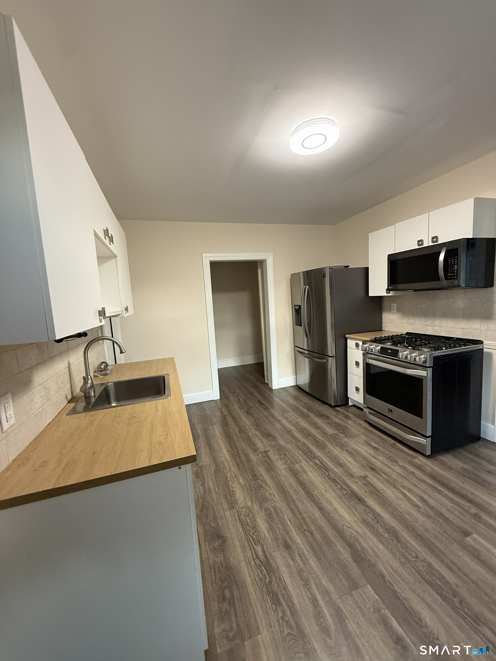 175 Shuttle Meadow Avenue New Britain CT 06052
