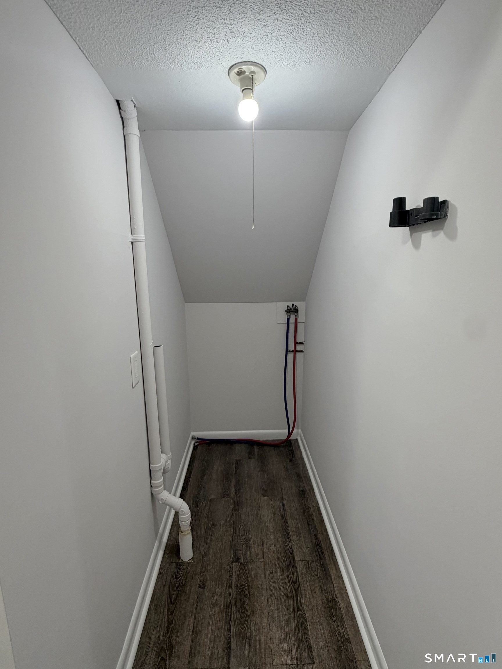 348 Oak Street Waterbury CT 06705
