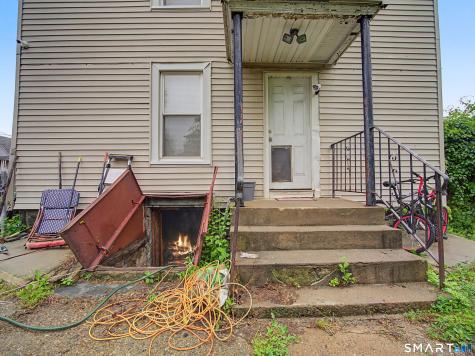 319 Carroll Avenue Bridgeport CT 06607