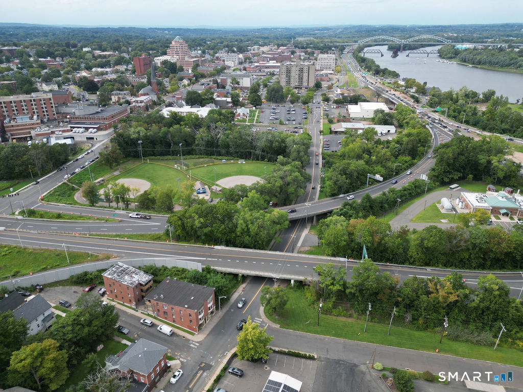 61 East Main Street Middletown CT 06457