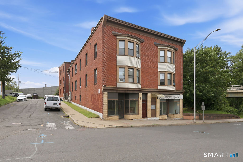 61 East Main Street Middletown CT 06457