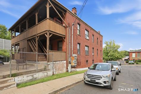 61 East Main Street Middletown CT 06457