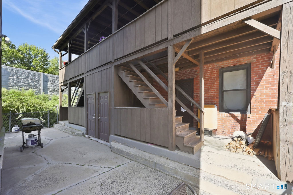 61 East Main Street Middletown CT 06457