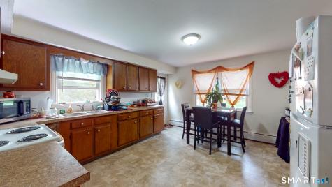 42 Kondracki Lane Wallingford CT 06492