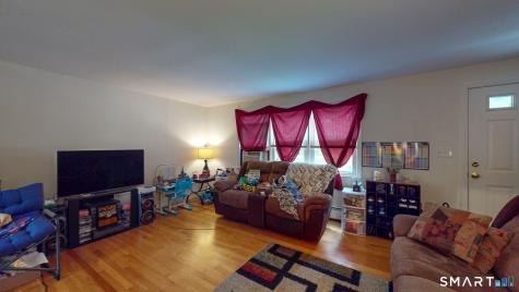 42 Kondracki Lane Wallingford CT 06492