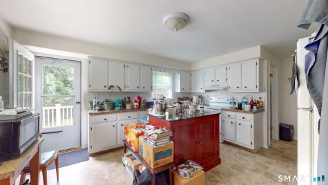 42 Kondracki Lane Wallingford CT 06492
