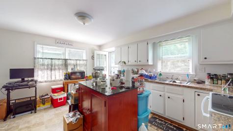 42 Kondracki Lane Wallingford CT 06492