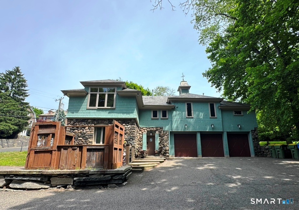 124 Pine Street Waterbury CT 06710