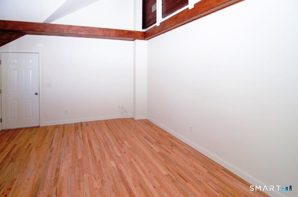 124 Pine Street Waterbury CT 06710