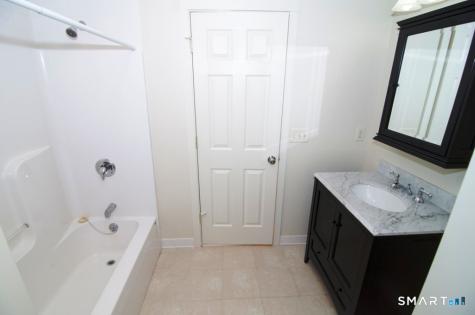 124 Pine Street Waterbury CT 06710