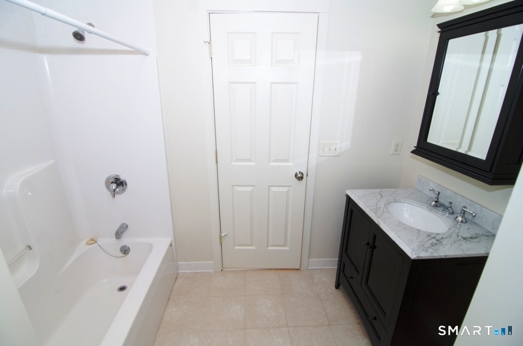 124 Pine Street Waterbury CT 06710
