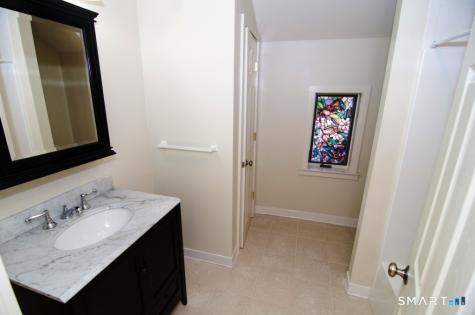 124 Pine Street Waterbury CT 06710