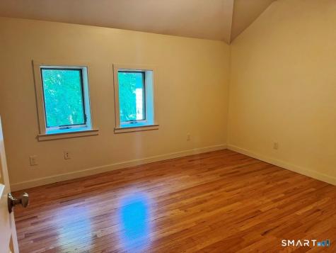 124 Pine Street Waterbury CT 06710